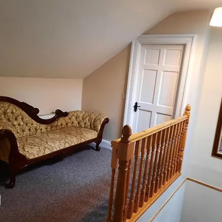 Clone Manor Lantställe *